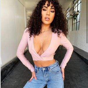 NWT sold out Tiger mist over and under crop
